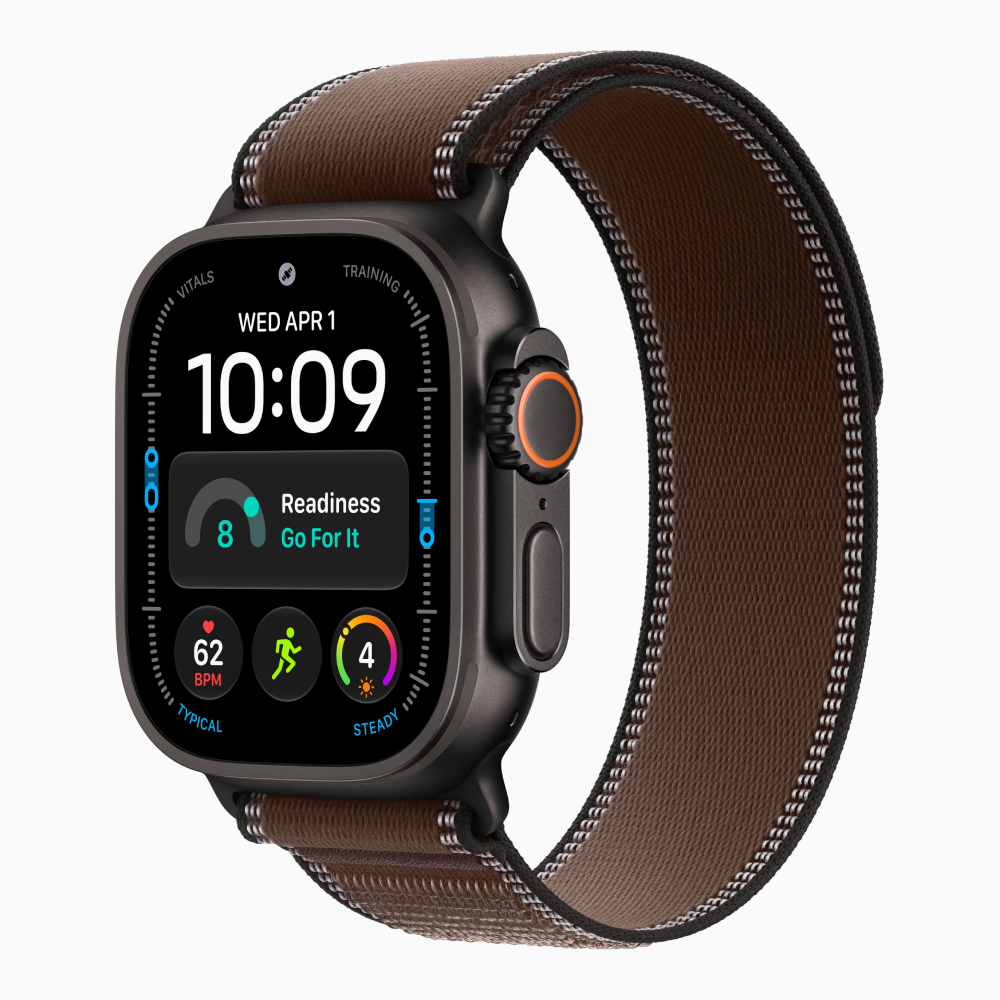 Apple Watch Ultra 4 (2026), 49 мм, черный титан, "походная петля" цвета "Темная умбра"