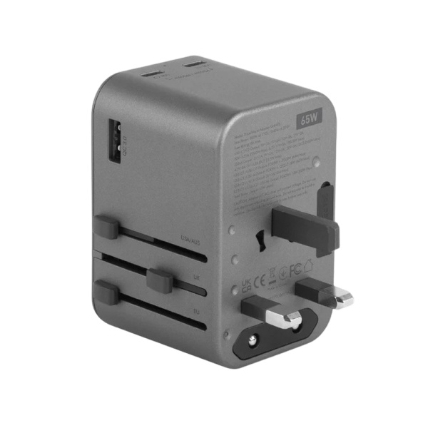Адаптер питания EnergEA Travel World adapter 65 2xUSB-C + 1xUSB-A , 65W Gunmetal