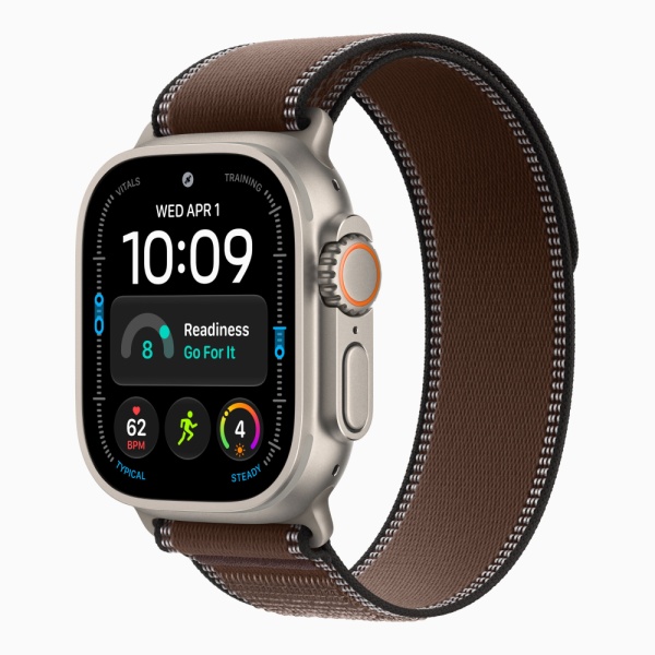 Apple Watch Ultra 4 (2026), 49 мм, природный титан, "походная петля" цвета "Темная умбра"