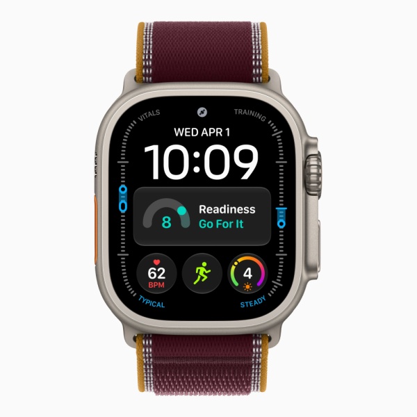 Apple Watch Ultra 4 (2026), 49 мм, природный титан, "походная петля" темно-бордового цвета
