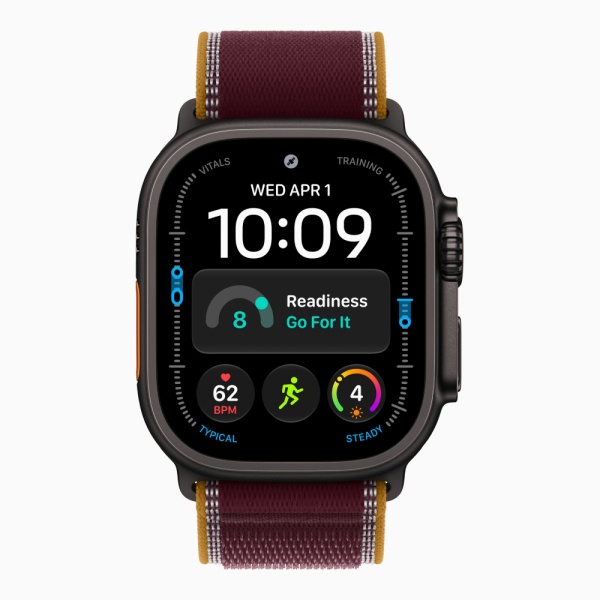 Apple Watch Ultra 4 (2026), 49 мм, черный титан, "походная петля" темно-бордового цвета