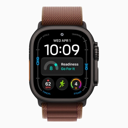 Apple Watch Ultra 4 (2026), 49 мм, черный титан, "альпийская петля" темно-бордового цвета