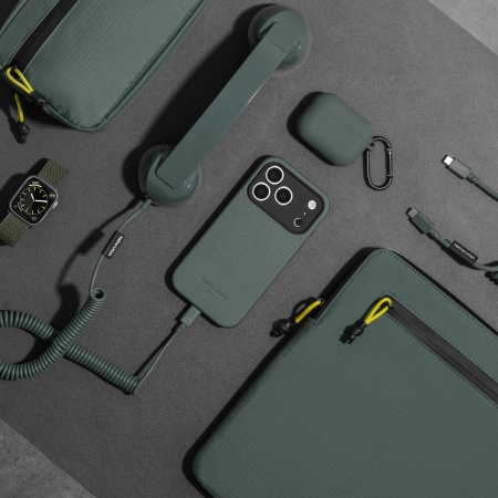 Чехол Native Union ACTIVE CASE с MagSafe для iPhone 18 Pro. Цвет: зеленый
