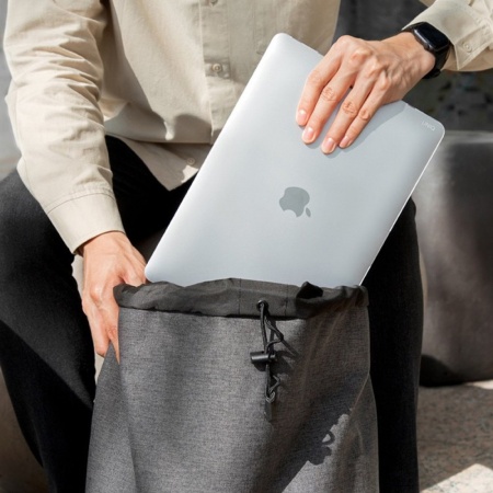 Накладка Uniq HUSK Pro CLARO для Apple MacBook Air 15". Цвет: матовый прозрачный